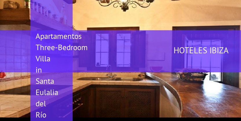 Apartamentos Three-Bedroom Villa in Santa Eulalia del Río with Garden barato
